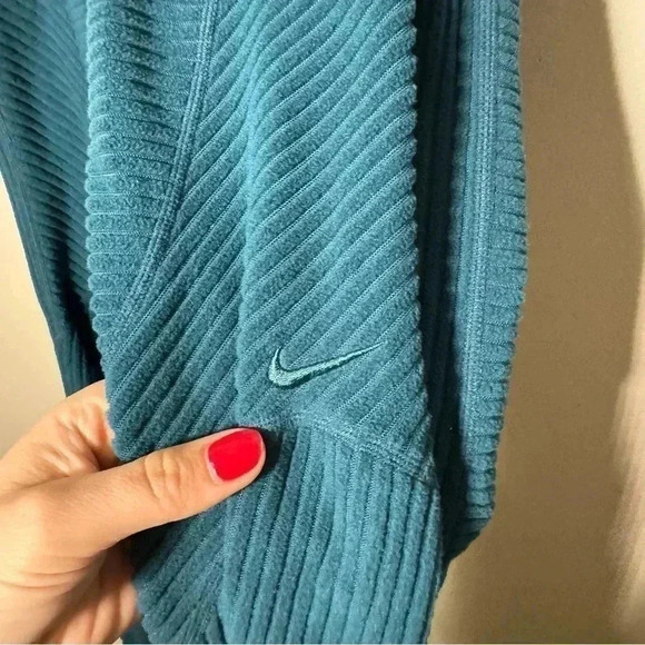 Women’s Nike PRO  Hyperwarm Velour Tights BV5562-347 Midnight Teal S - Picture 5 of 8